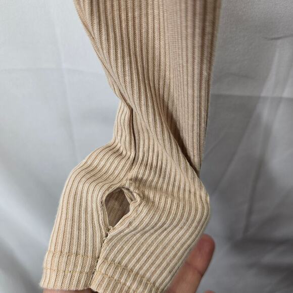 Nasty Gal Collection Stone Tie Side Ring Ribbed Crop Top Size 2 NWT - Picture 7 of 9